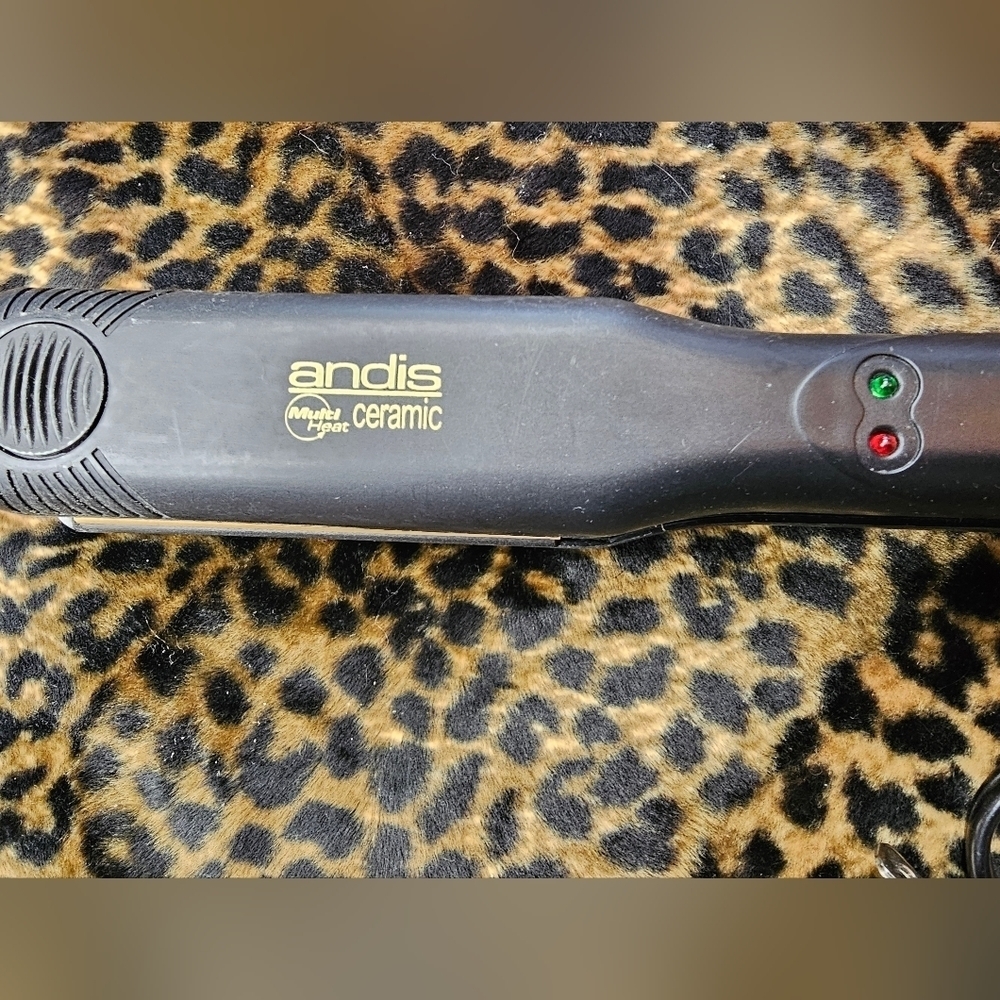 ANDIS HAIR CERAMIC FLAT IRON ELECTRICAL - Picture 5 of 14
